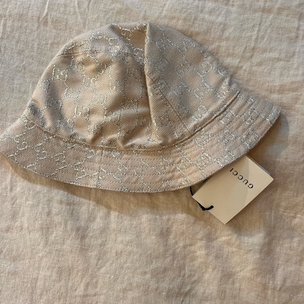 Gucci bucket hat